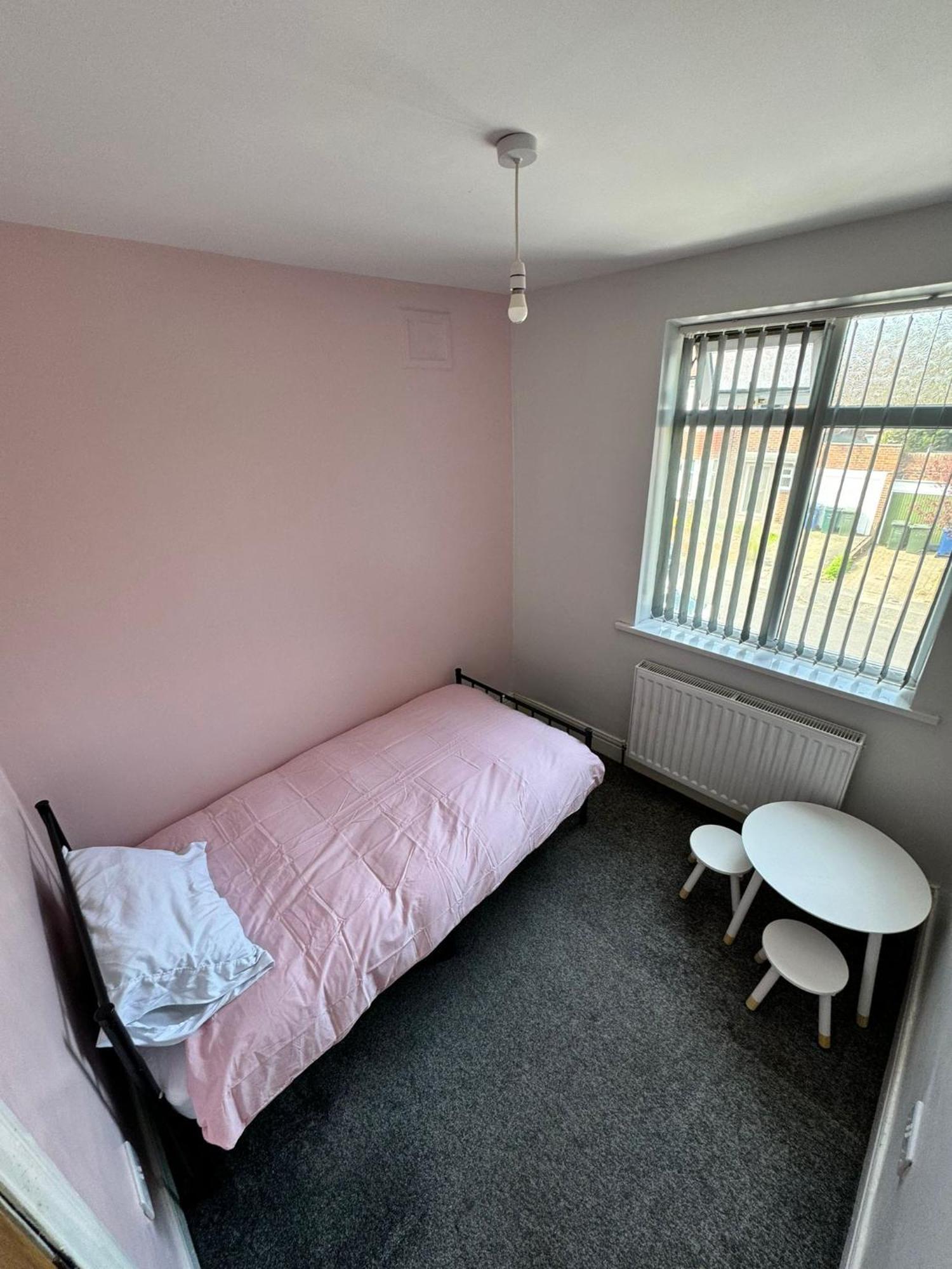 Giga Residential 4 Bedrooms, 8 Guests , Near City Centre, Arcade Machine, Sky Tv, Netflix, Free Wifi, Free Parking Newcastle upon Tyne Dış mekan fotoğraf